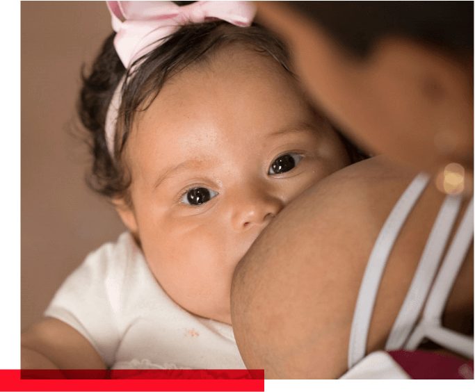 Bancos de Leche Humana, madre alimentando bebé