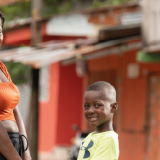 madre sonrisa niño