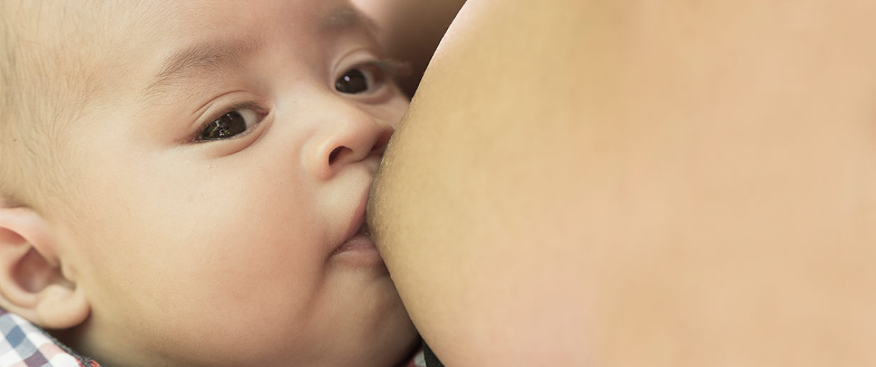 ¿Qué es el calostro y por qué es importante en el crecimiento de los niños?